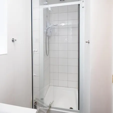 Splendid House Great Location To Wave Surf & South West Water Park - Super Garden By Stae-homes Tatil Evi *