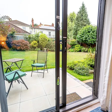 Splendid House Great Location To Wave Surf & South West Water Park - Super Garden By Stae-homes Bristol