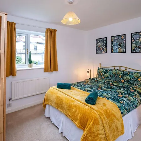 Splendid House Great Location To Wave Surf & South West Water Park - Super Garden By Staystaycations *