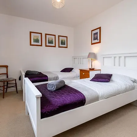 Splendid House Great Location To Wave Surf & South West Water Park - Super Garden By Staystaycations Holiday home *