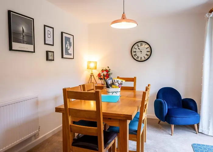 Splendid House Great Location To Wave Surf & South West Water Park - Super Garden By Stae-homes * Bristol