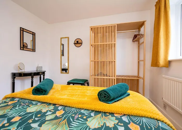 Splendid House Great Location To Wave Surf & South West Water Park - Super Garden By Stae-homes Ferienhaus Bristol