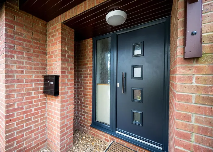 Splendid House Great Location To Wave Surf & South West Water Park - Super Garden By Stae-homes * Bristol